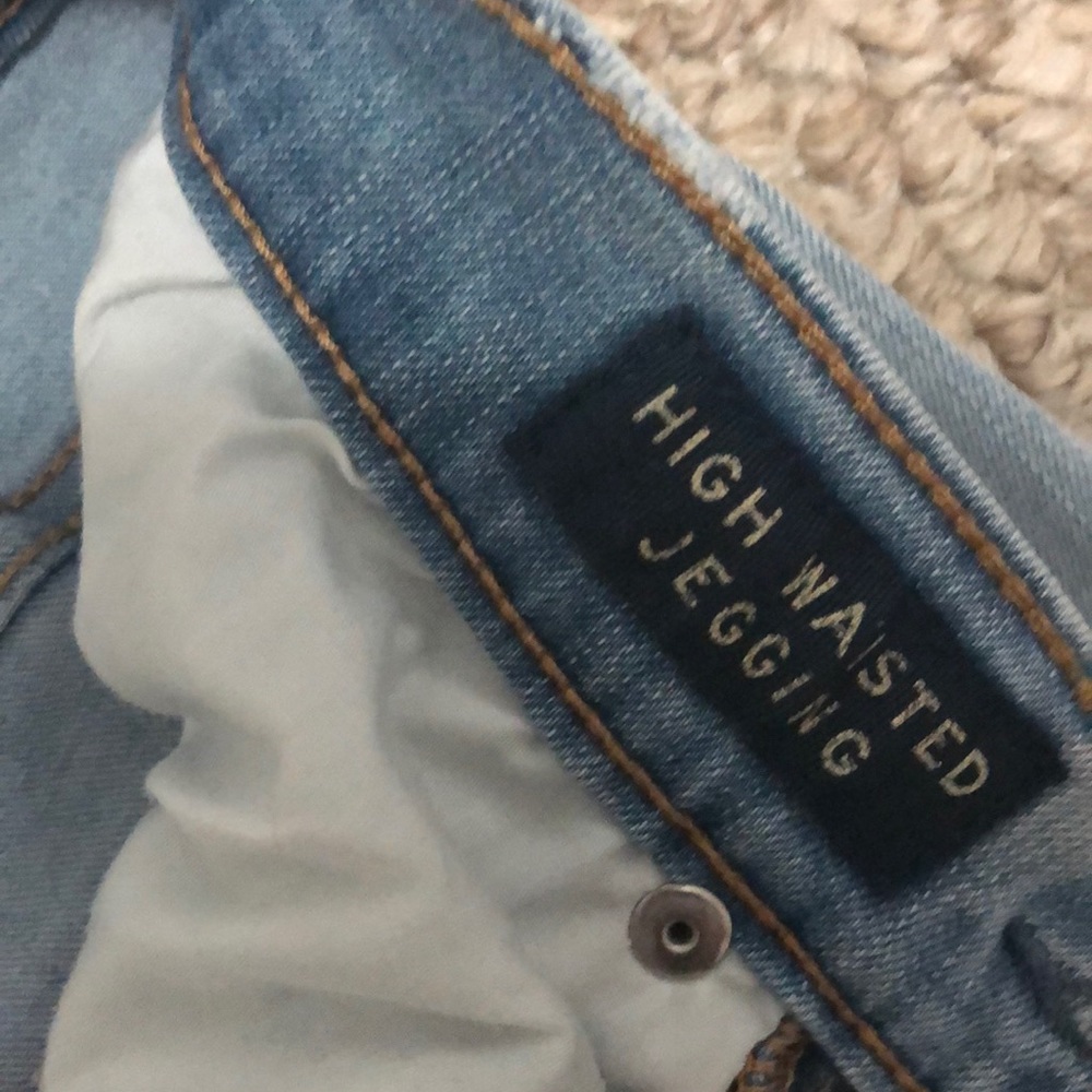 Aeropostale Ripped Jeans - Picture 4 of 7